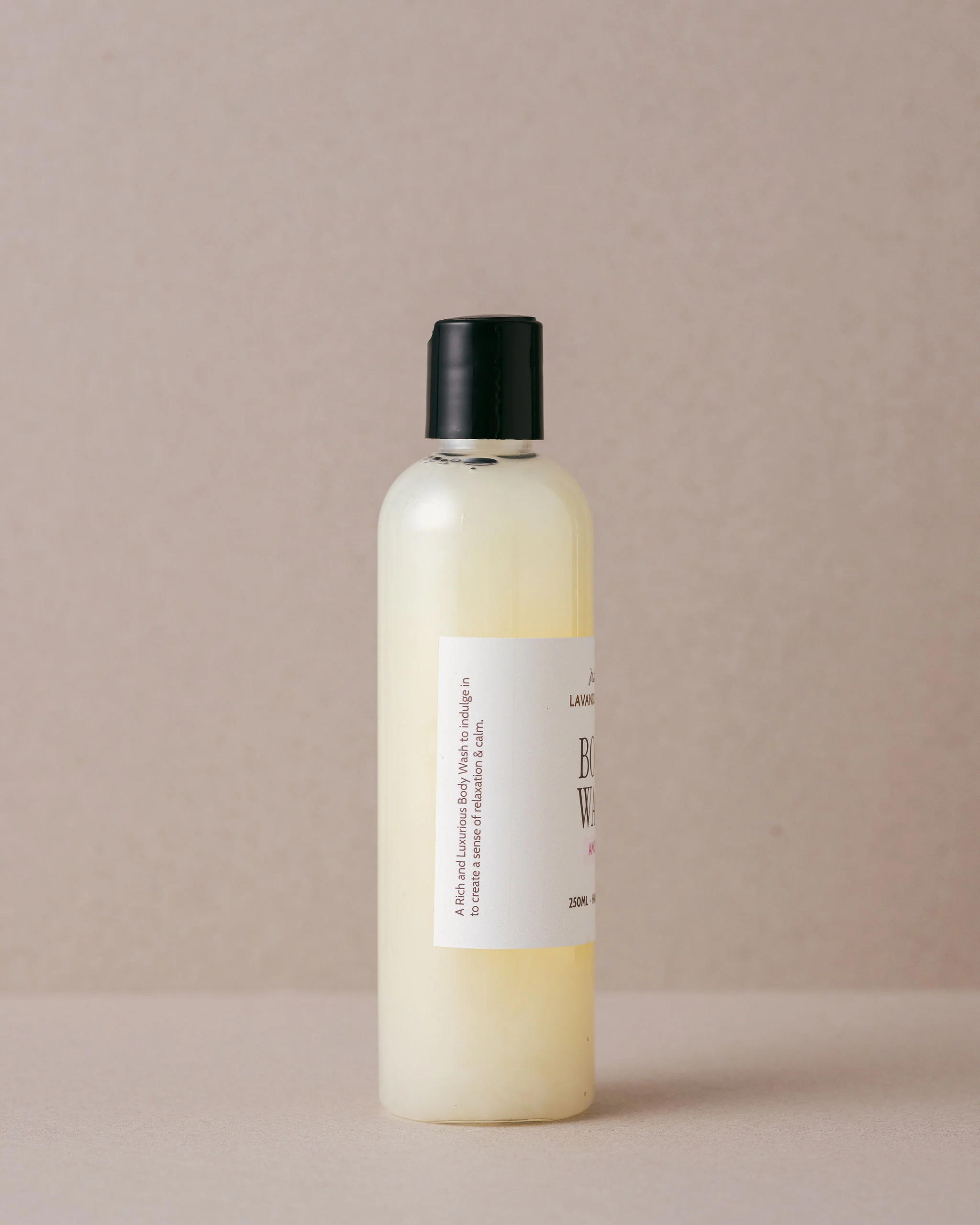 Amore Body Wash - Image 3